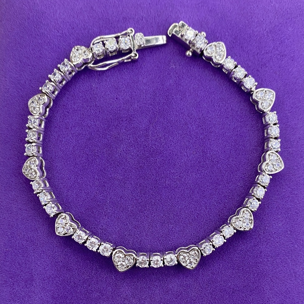 💛 Chic Sterling Silver CZ Heart Tennis Bracelet